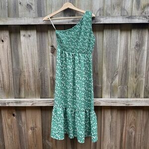 Miss Sparkling Green Floral One-Shoulder Dress